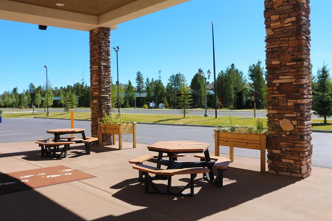 Yellowstone Park Hotel West Yellowstone Bagian luar foto