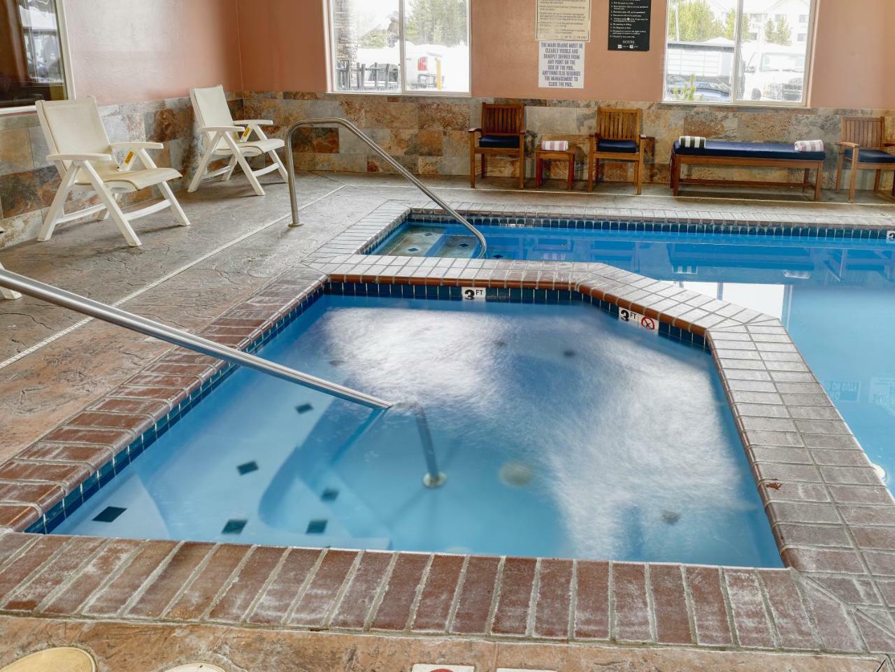 Yellowstone Park Hotel West Yellowstone Bagian luar foto