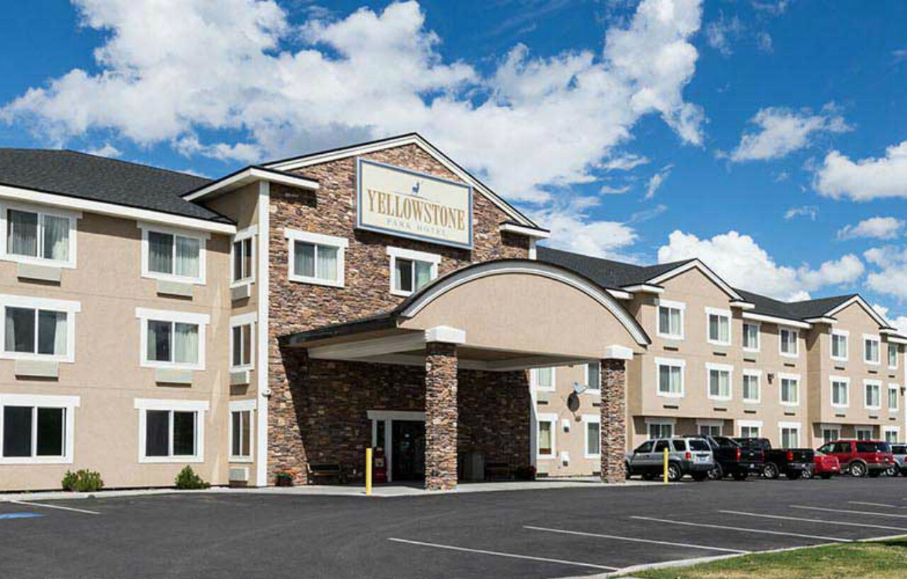 Yellowstone Park Hotel West Yellowstone Bagian luar foto